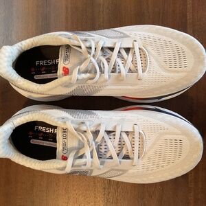 New Balance 1080 V14